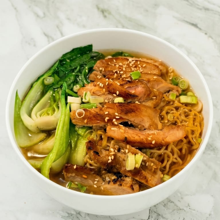 Noodle Delights: Thai and Asian Fusion Favorites