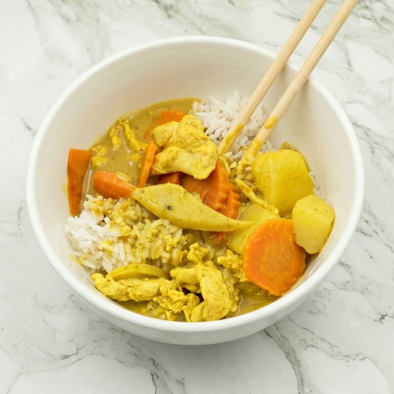 Thai and Asian Takeout: Noodles, Curry, Dumplings