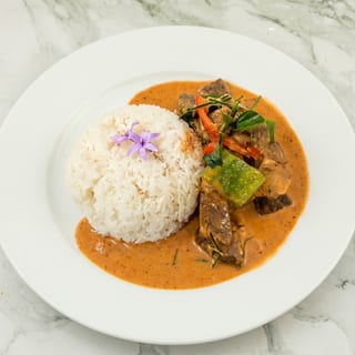 E1 Stewed Beef with Panang Curry